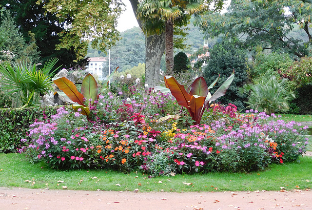 Plantings in the Public Garden of Vienne, October 2022