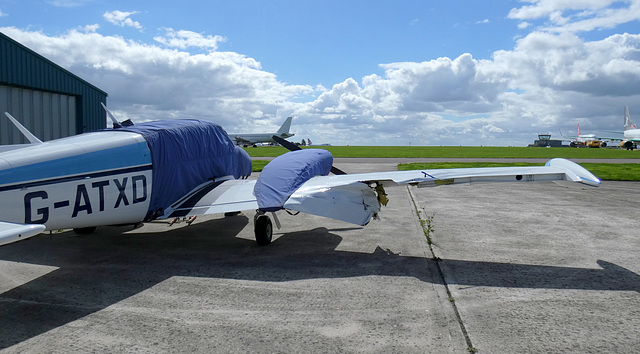 Piper PA-30 Twin Comanche G-ATXD- Damaged Wing