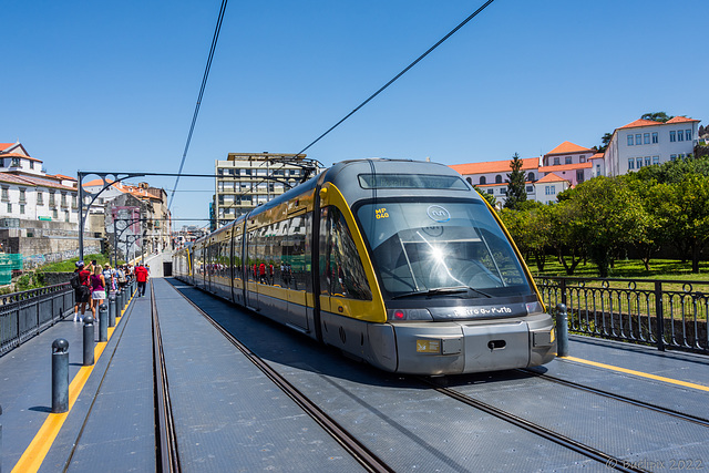 Metro do Porto (© Buelipix)