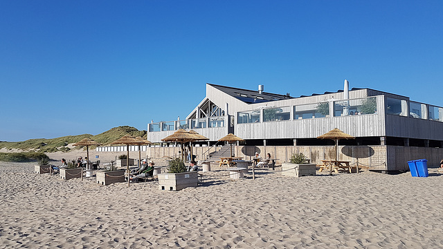 Strandpavillon Hargen in Hargen aan Zee.