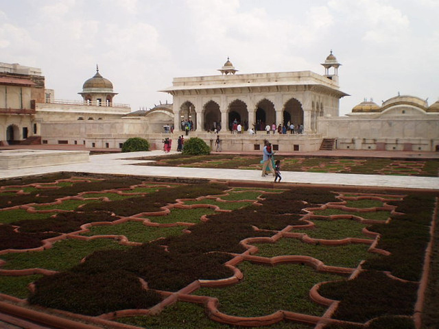 Anguri Bagh Gardens and Roshan Ara Pavilion.