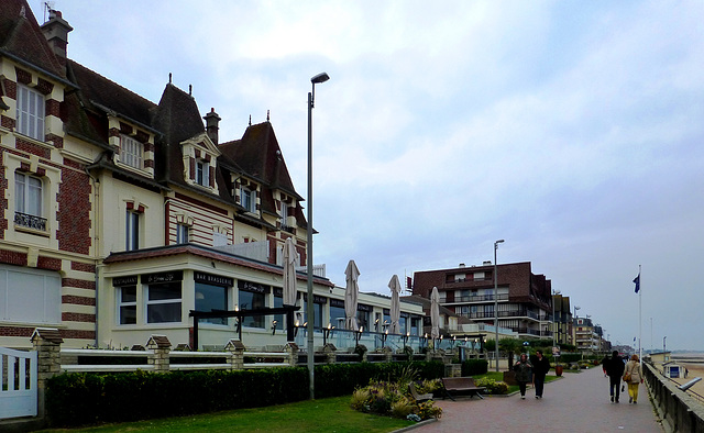 FR - Cabourg - Promenade Marcel Proust