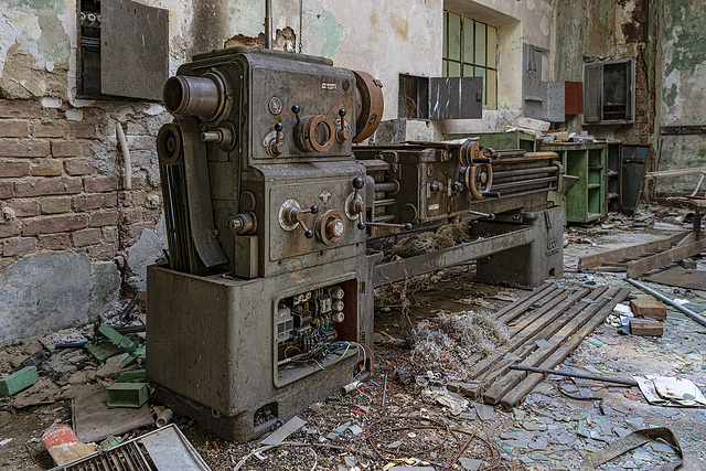 the old lathe