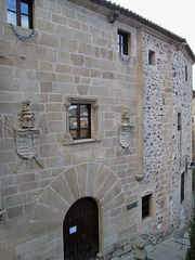 Becerra House (15th to 16th centuries).
