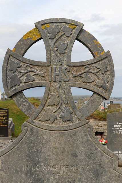 The graveyard at Saint Caomhán's