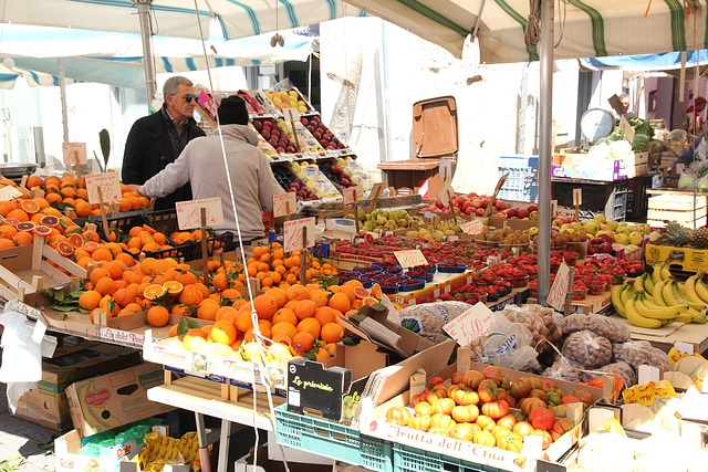 Auf dem Markt in Syrakus