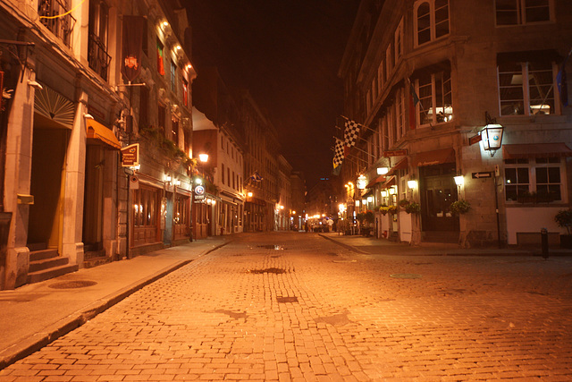 Rue Saint Vincent At Night