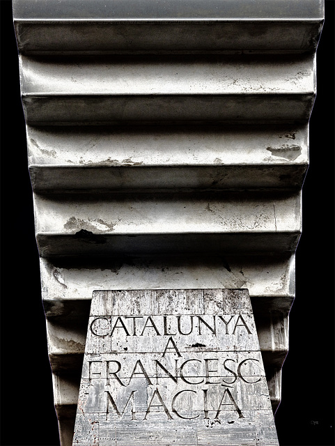 Catalunya a Francesc Macia Monument Stairs