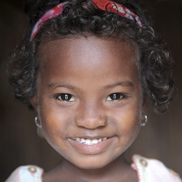 © La petite fille d'Antanandava - Sainte-Marie (Madagascar)
