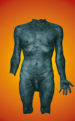 nude-bronze-torso-Kouros089ww -