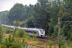 Triewagenzug Alstom Coradia Continental (1440 339) der Mitteldeutschen Regiobahn auf der Fahrt von Niederwiesa nach Flöha