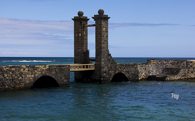 Puente de las bolas, Arrecife de Lanzarote.