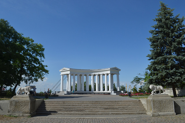 Одесса, Колоннада у Воронцовского Дворца