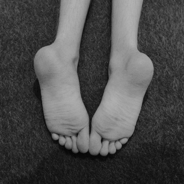 The feet of a little girl