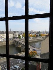 Laval : vue sur le pont Vieux.