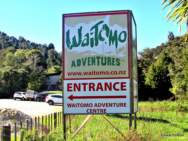Waitomo Entrance Notice.