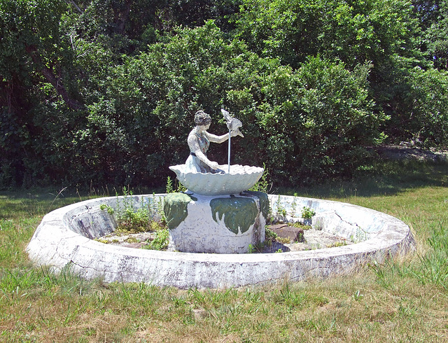 Fountain at Casa Basso, July 2011