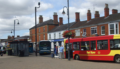 Buses in Wolverton - 1 Sep 2016 (DSCF4984)