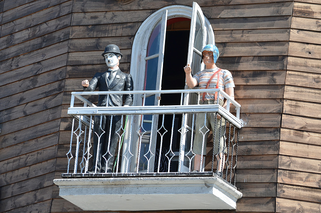 Lima, Statues on the Balcony of Restaurant Rustica