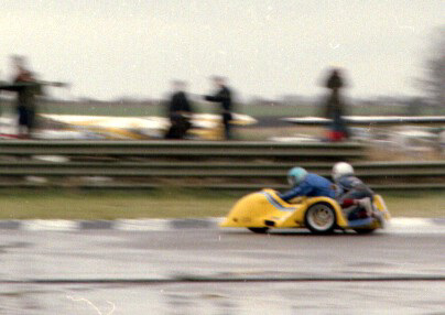 Thruxton 1984 - 7a Sidecar racing in the rain