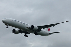 JA724J approaching Heathrow - 4 November 2015