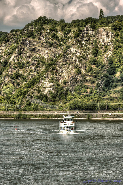 Boot auf dem Rhein