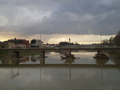 River Arno and the railway bridge.