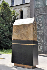 Benedikt-Denkmal zu Regensburg