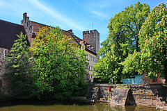 Wasserschloss mit Bergfried