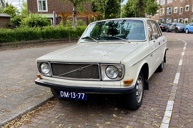 1972 Volvo 144