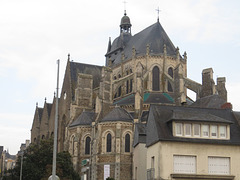 Mayenne : la basilique Notre-Dame des miracles.