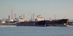 Tanker 'Hafnia Malacca' at Lavera