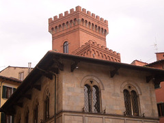 Podestà Palace, with Castelletto behind.