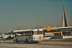Vandenaweele Mercedes-Benz bus at Hooglede-Gits, Roeselare, Belgium - 5 Feb 1995