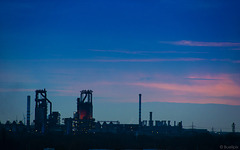 zur Blauen Stunde im Landschaftspark Duisburg-Nord (© Buelipix)