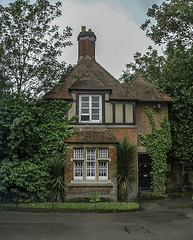 A cottage in Fulham Palace grounds