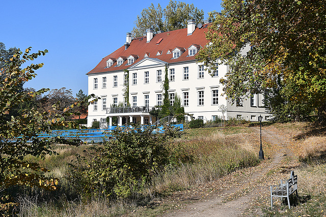 Rattey, Schloss