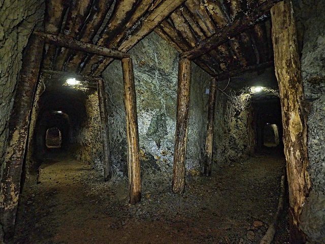 Le Antiche Miniere di Corchia - Old Corchia Mine