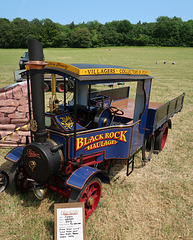 Half-scale Foden steam tractor