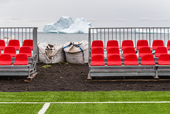 Fußballplatz vor Eisbergen