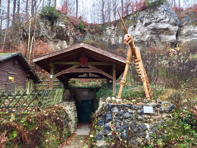 Wandern Einhornhöhle und Burgruine