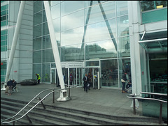 UCLH carbuncle entrance