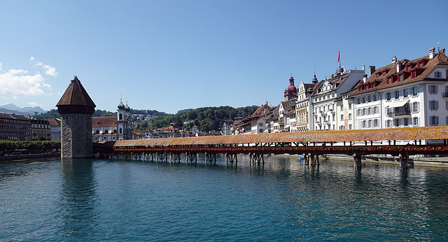 Kapellbrücke über die Reuss in Luzern