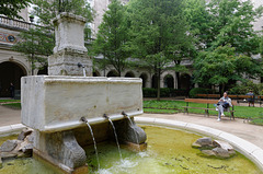 Bassin et fontaine