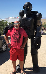 Tony & Robot (0456)