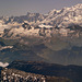 Massif des aravis au 1er plan, au fond massif du Mt Blanc