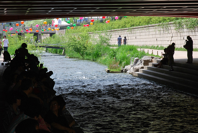 Kühler Platz am Fluss