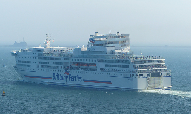 Pont-Aven leaving Plymouth (2) - 20 May 2018