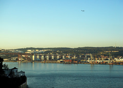 The plane is approaching of Lisbon's airport  . Welcome!