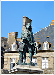 Statue de Mahé de La Bourdonnais à Saint Malo (35)